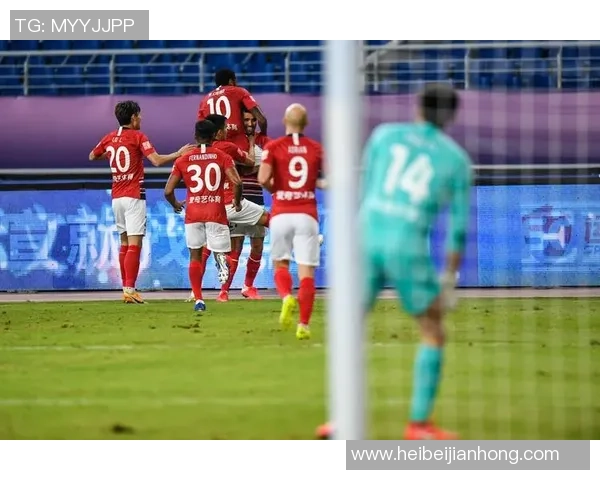 武汉足球队与重庆足球队赛后复盘分析比赛节奏与战术表现的深度探讨